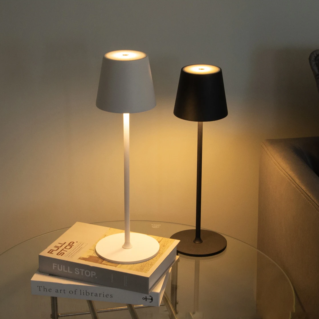 Luna | LED Table Lamp